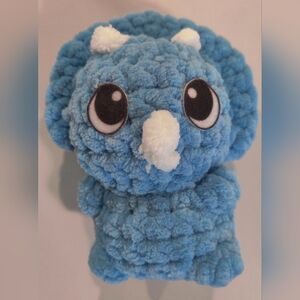Crochet Itty Bitty Triceratops